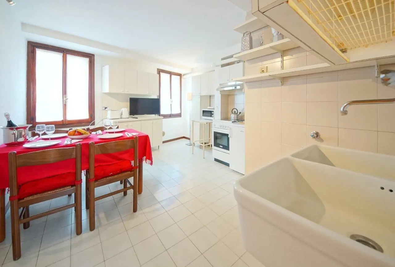 Calle Dei Fabbri Apartment Venice Italy
